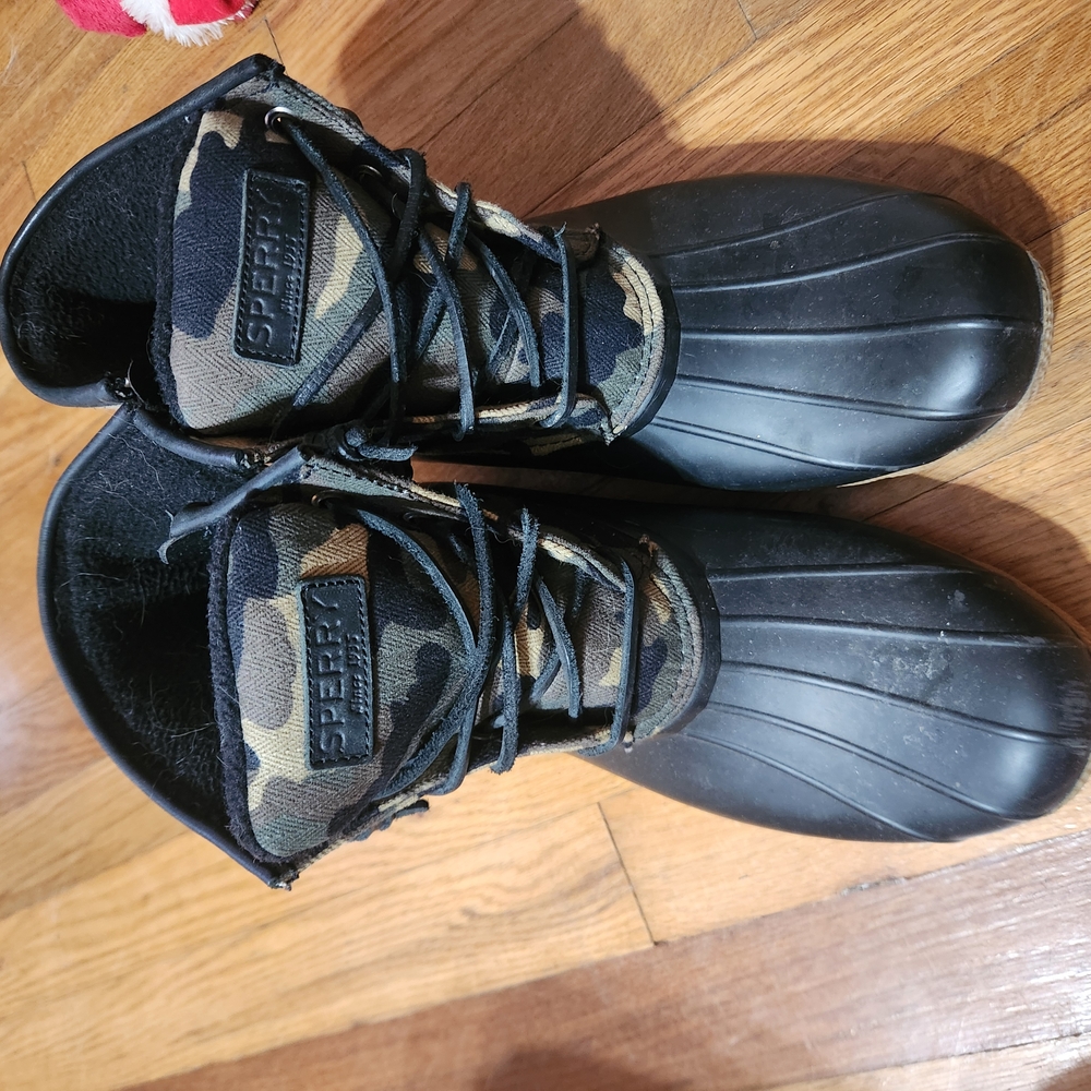 Sperry Women's Black and Camouflage Duck Boots